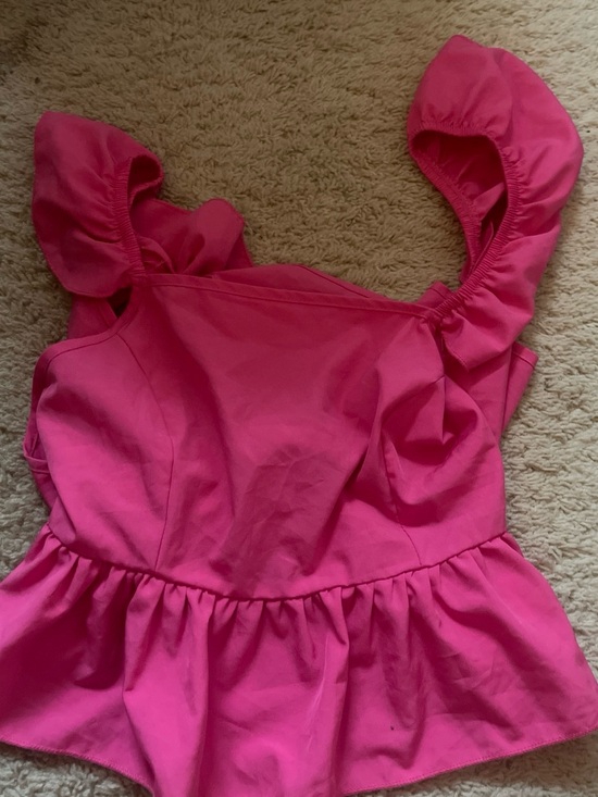 SHEIN Tops - SHEIN Hot Pink Ruffle Strap Peplum Top